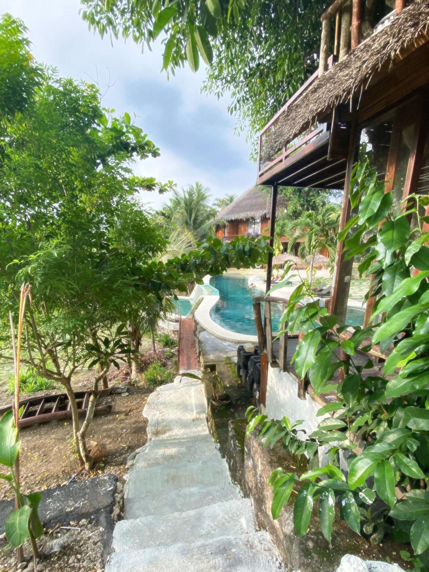 Gading Tree House Villa Batununggul Luaran gambar