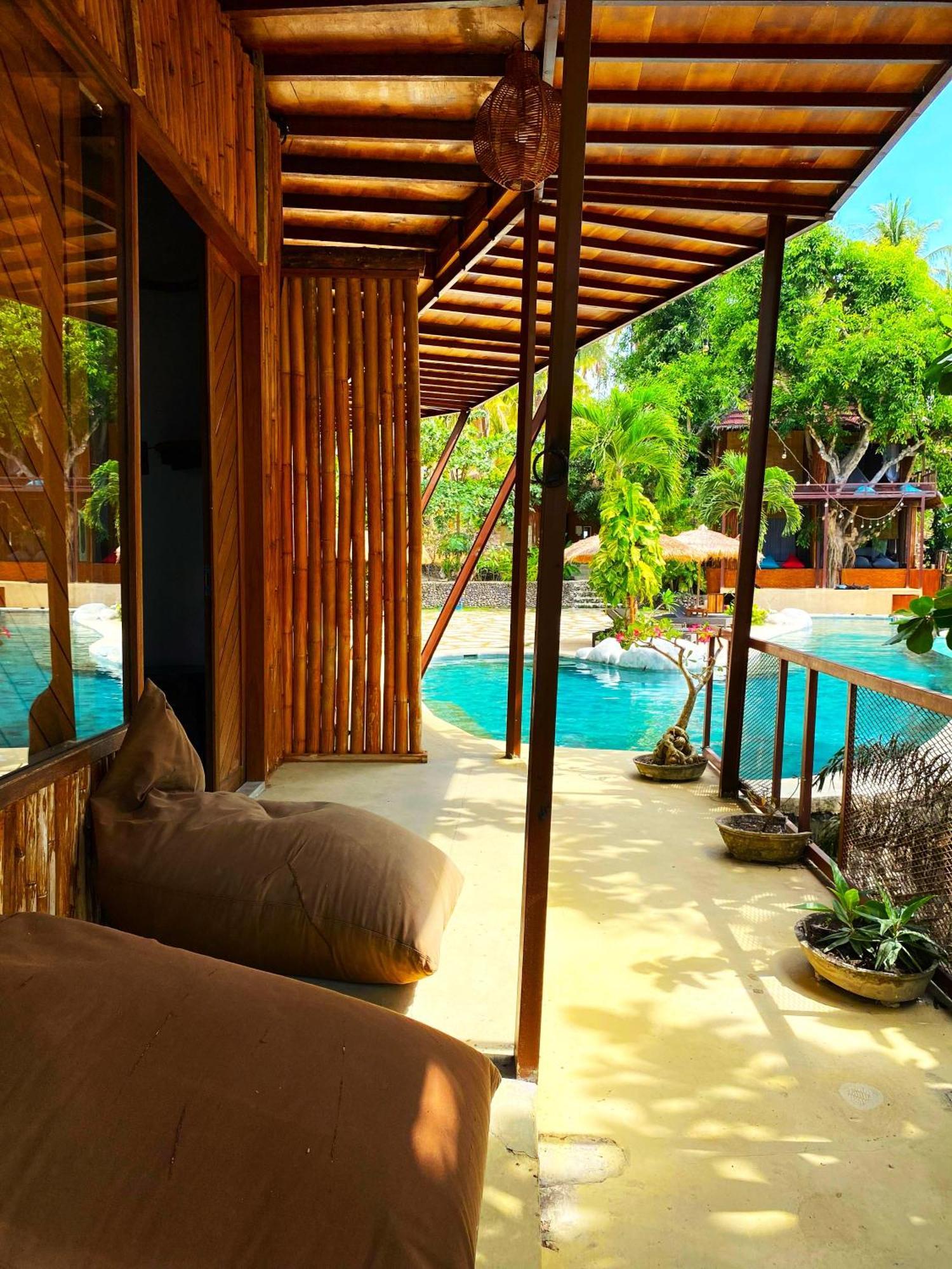 Gading Tree House Villa Batununggul Luaran gambar