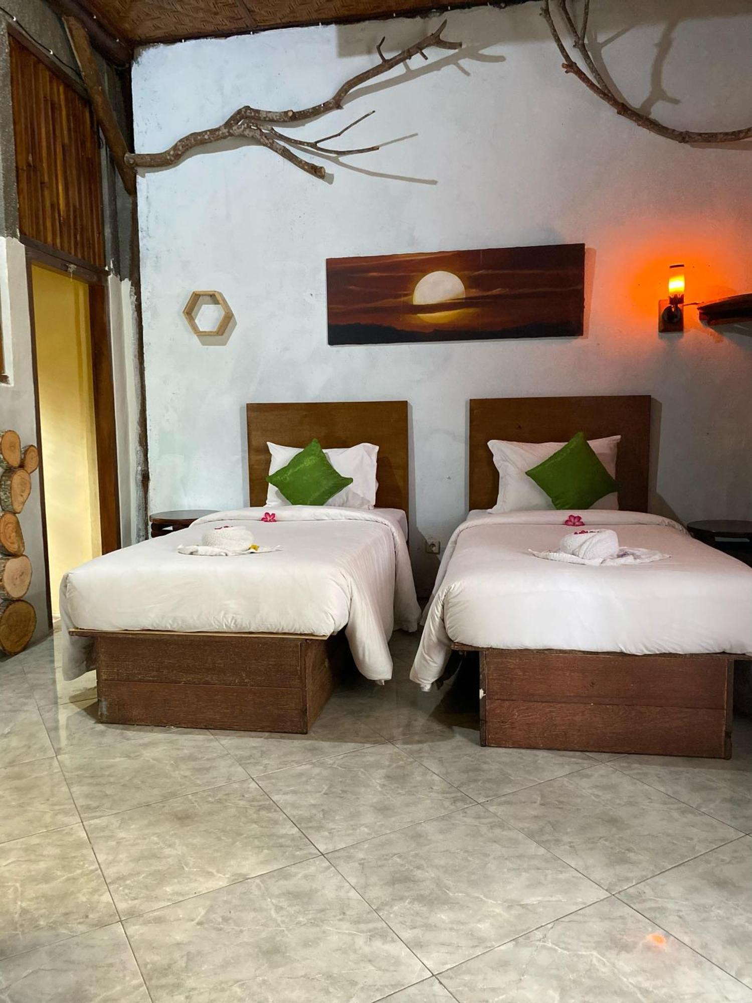 Gading Tree House Villa Batununggul Luaran gambar